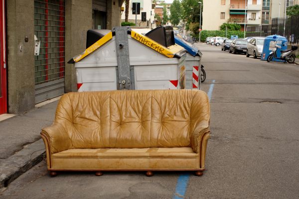 Sofa Disposal in Edmonds